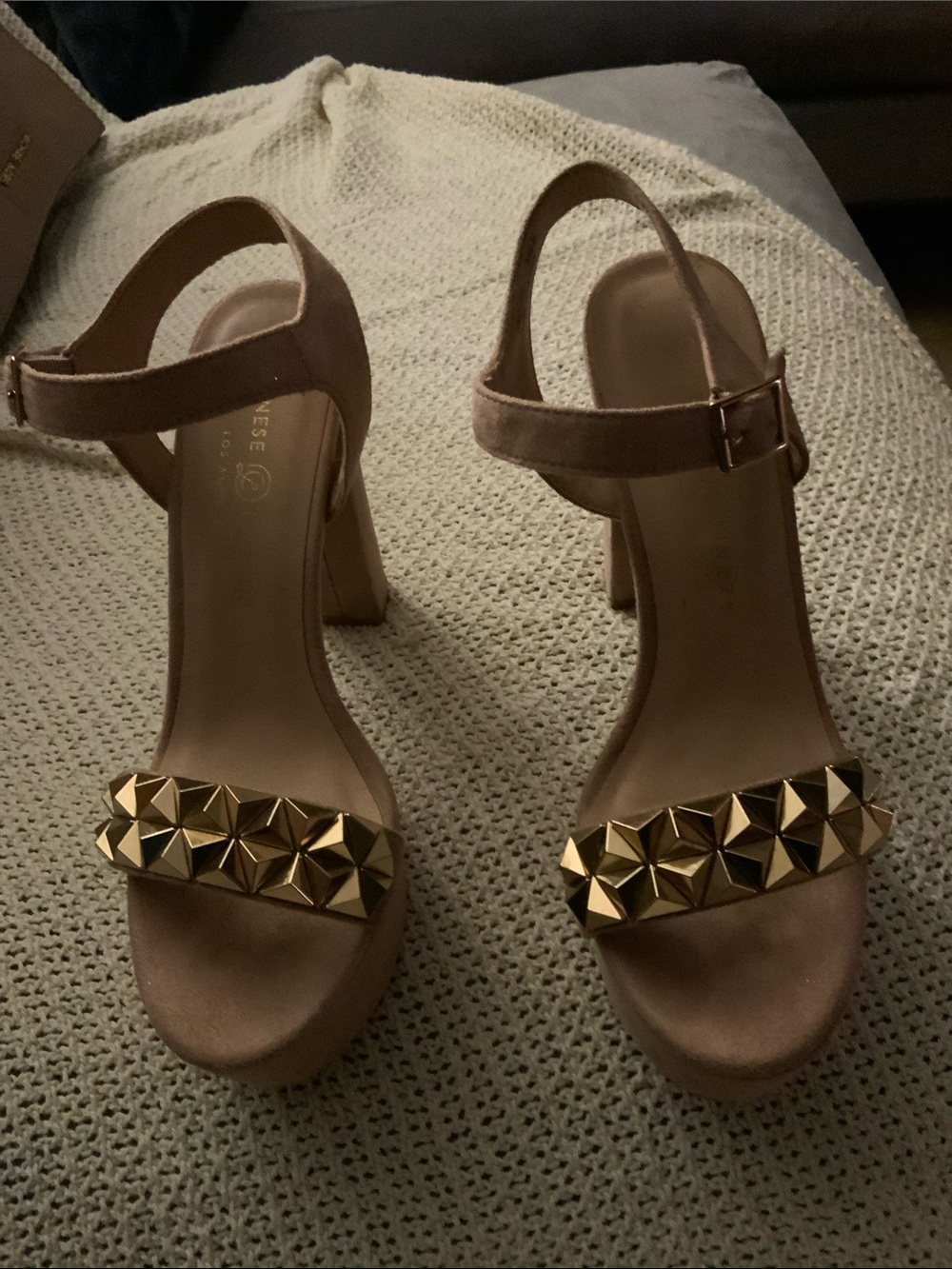 Chinese Laundry Women's Blush Platform Ankle-Strap Heels with Gold Stud Size 9